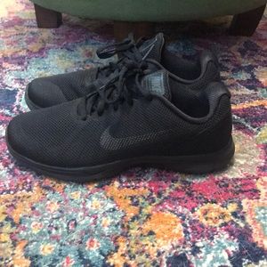 nike memory foam trainers